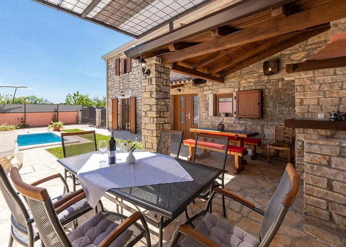 Zinnia By Briskva * Fabci