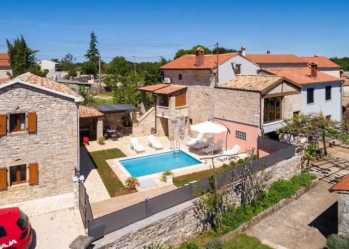 Vila Zinnia By Briskva *